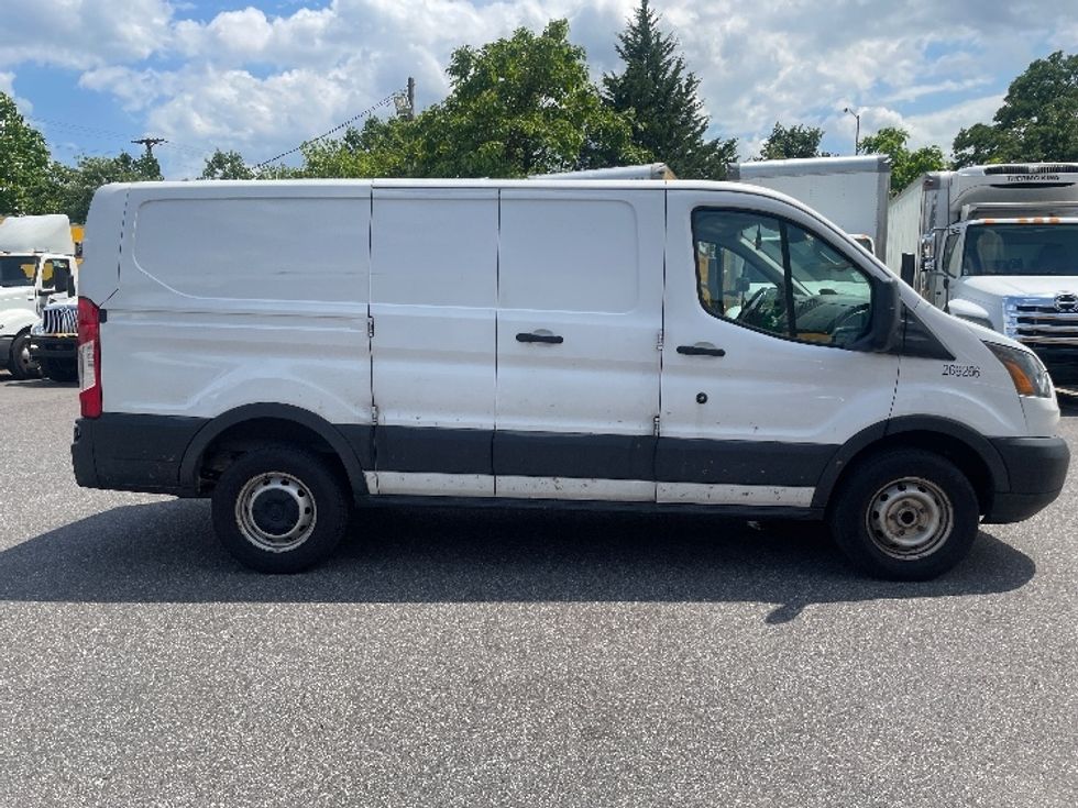 Cargo Van (Panel Van)-Light and Medium Duty Trucks-Ford-2019-Transit 250-Baltimore-MD-93,221\n\t\tmiles-$ 23,000 - Image 15