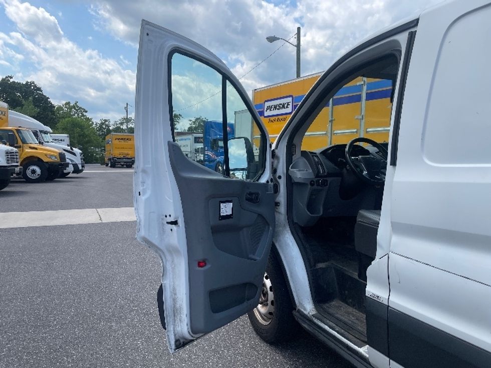 Cargo Van (Panel Van)-Light and Medium Duty Trucks-Ford-2019-Transit 250-Baltimore-MD-93,221\n\t\tmiles-$ 23,000 - Image 16