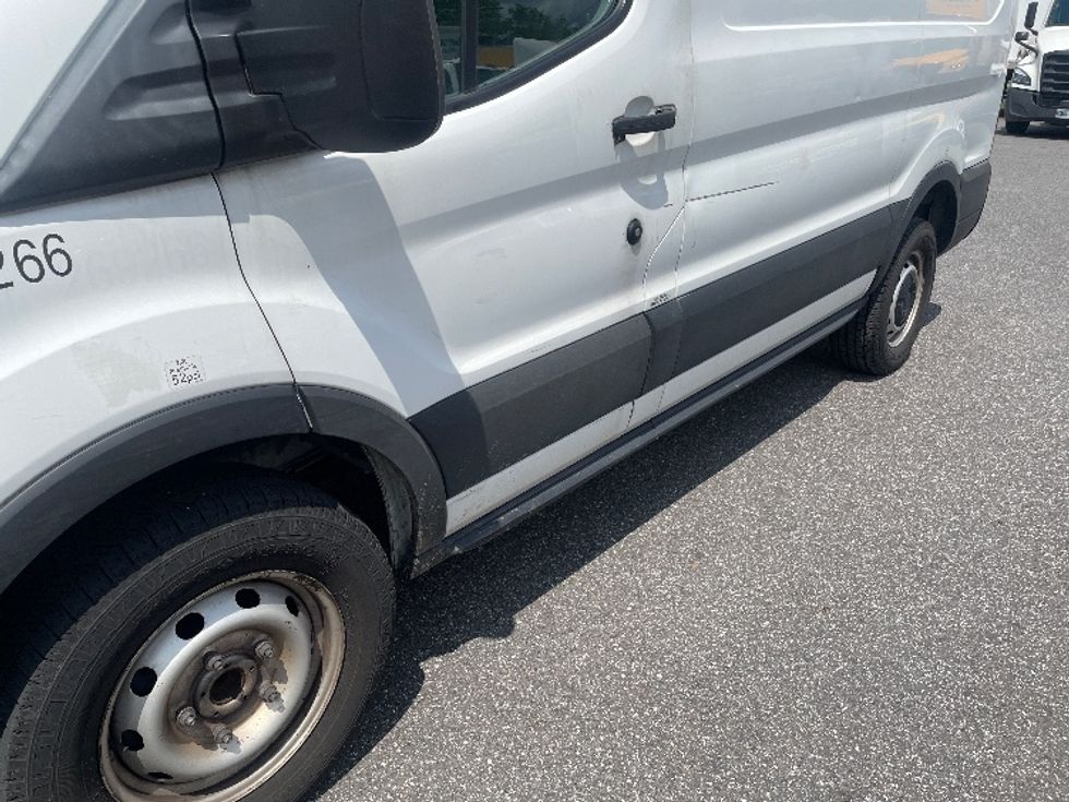 Cargo Van (Panel Van)-Light and Medium Duty Trucks-Ford-2019-Transit 250-Baltimore-MD-93,221\n\t\tmiles-$ 23,000 - Image 5