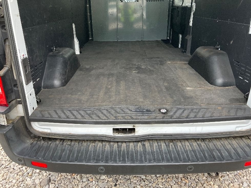 Cargo Van (Panel Van)-Light and Medium Duty Trucks-Ford-2019-Transit 250-Birmingham-AL-200,856\n\t\tmiles-$ 14,750 - Image 10