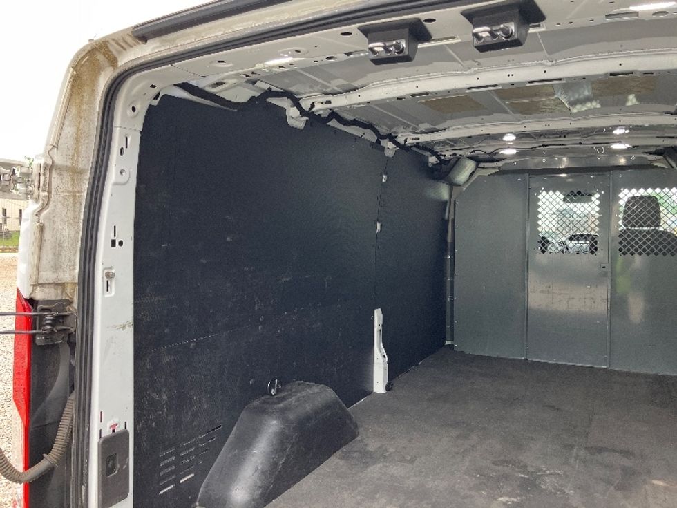 Cargo Van (Panel Van)-Light and Medium Duty Trucks-Ford-2019-Transit 250-Birmingham-AL-200,856\n\t\tmiles-$ 14,750 - Image 11