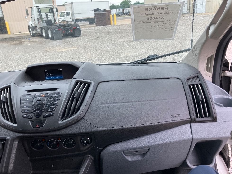Cargo Van (Panel Van)-Light and Medium Duty Trucks-Ford-2019-Transit 250-Birmingham-AL-200,856\n\t\tmiles-$ 14,750 - Image 21