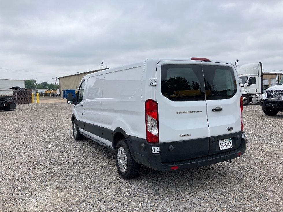 Cargo Van (Panel Van)-Light and Medium Duty Trucks-Ford-2019-Transit 250-Birmingham-AL-200,856\n\t\tmiles-$ 14,750 - Image 6