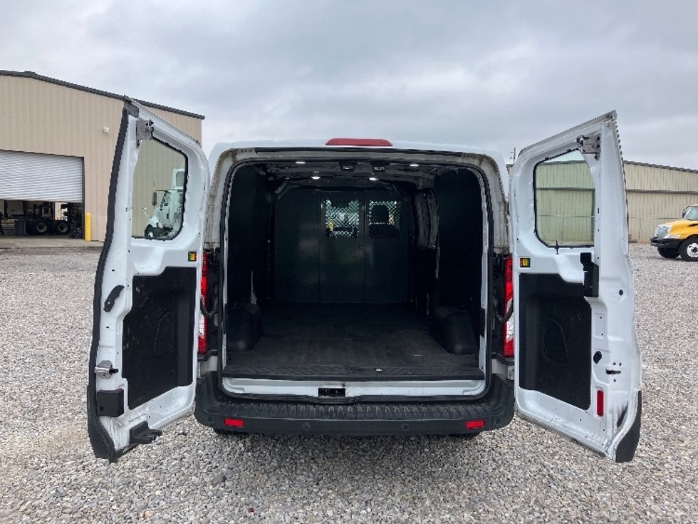 Cargo Van (Panel Van)-Light and Medium Duty Trucks-Ford-2019-Transit 250-Birmingham-AL-200,856\n\t\tmiles-$ 14,750 - Image 8