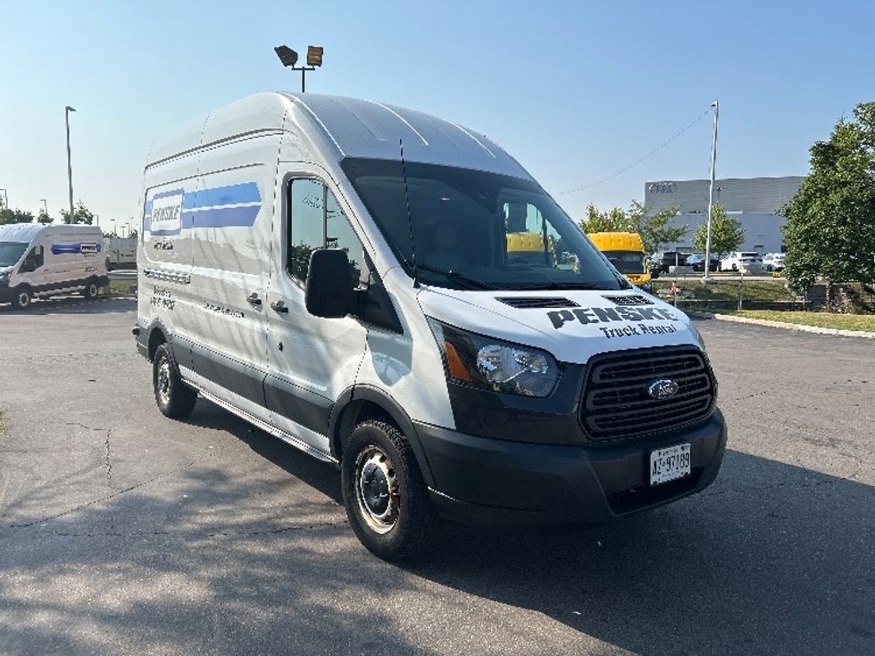 Cargo Van (Panel Van)-Light and Medium Duty Trucks-Ford-2019-Transit 250-Brampton-ON-121,739\n\t\tkm-$ 43,750 - Image 1