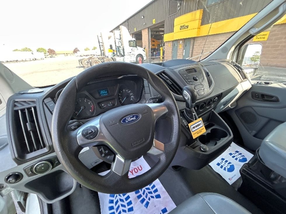 2019 Ford Transit photo 10