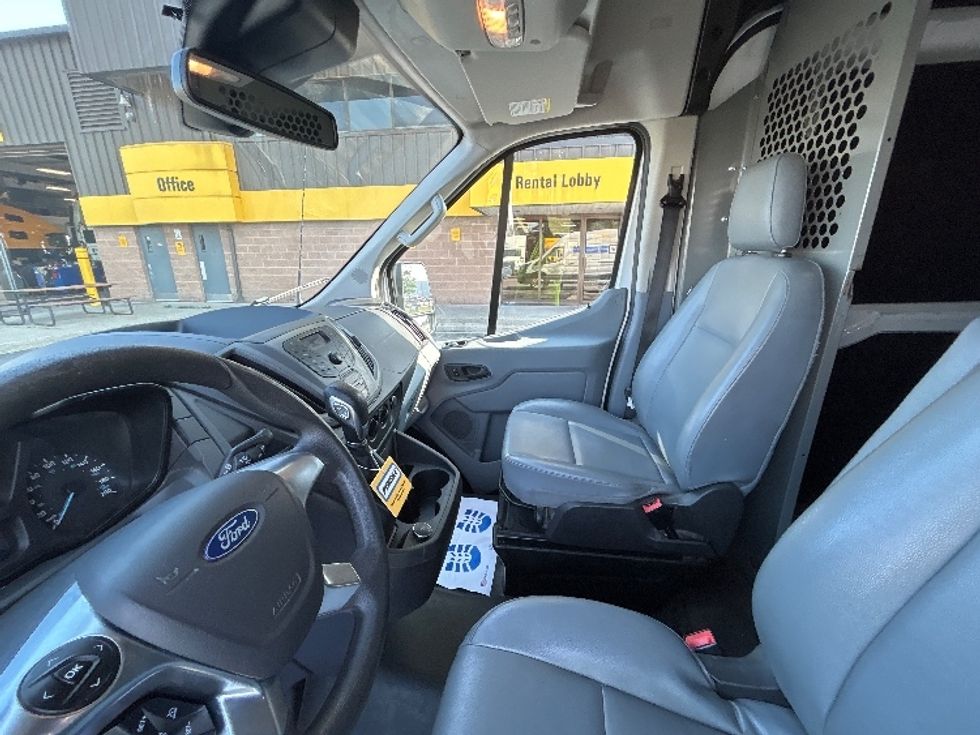2019 Ford Transit photo 11