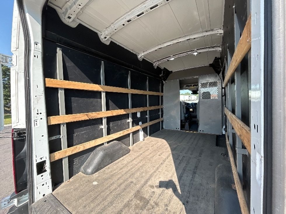 Cargo Van (Panel Van)-Light and Medium Duty Trucks-Ford-2019-Transit 250-Brampton-ON-121,739\n\t\tkm-$ 43,750 - Image 9