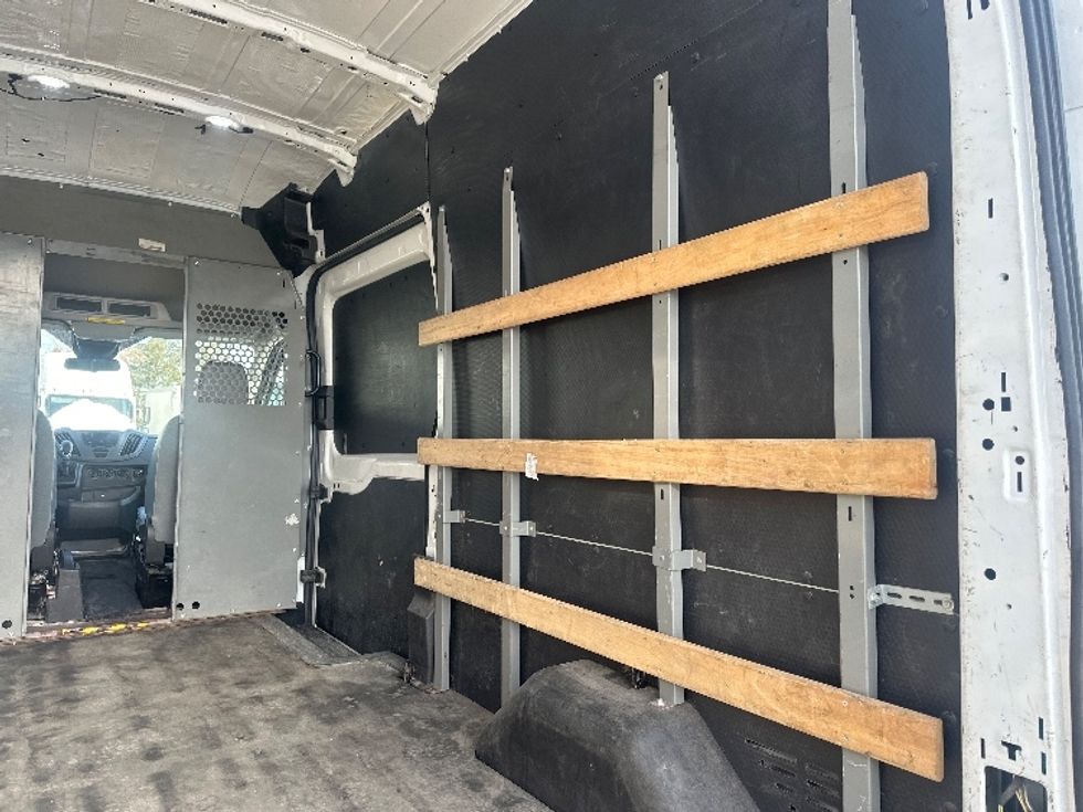 Cargo Van (Panel Van)-Light and Medium Duty Trucks-Ford-2019-Transit 250-Brampton-ON-149,934\n\t\tkm-$ 43,500 - Image 12