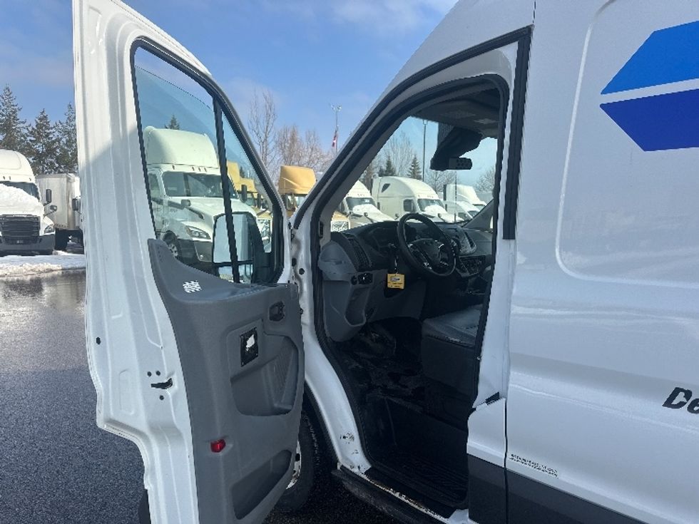 Cargo Van (Panel Van)-Light and Medium Duty Trucks-Ford-2019-Transit 250-Brampton-ON-149,934\n\t\tkm-$ 43,500 - Image 16