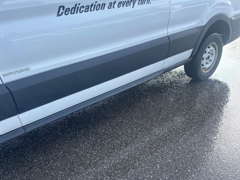 Cargo Van (Panel Van)-Light and Medium Duty Trucks-Ford-2019-Transit 250-Brampton-ON-149,934\n\t\tkm-$ 43,500 - Image 5