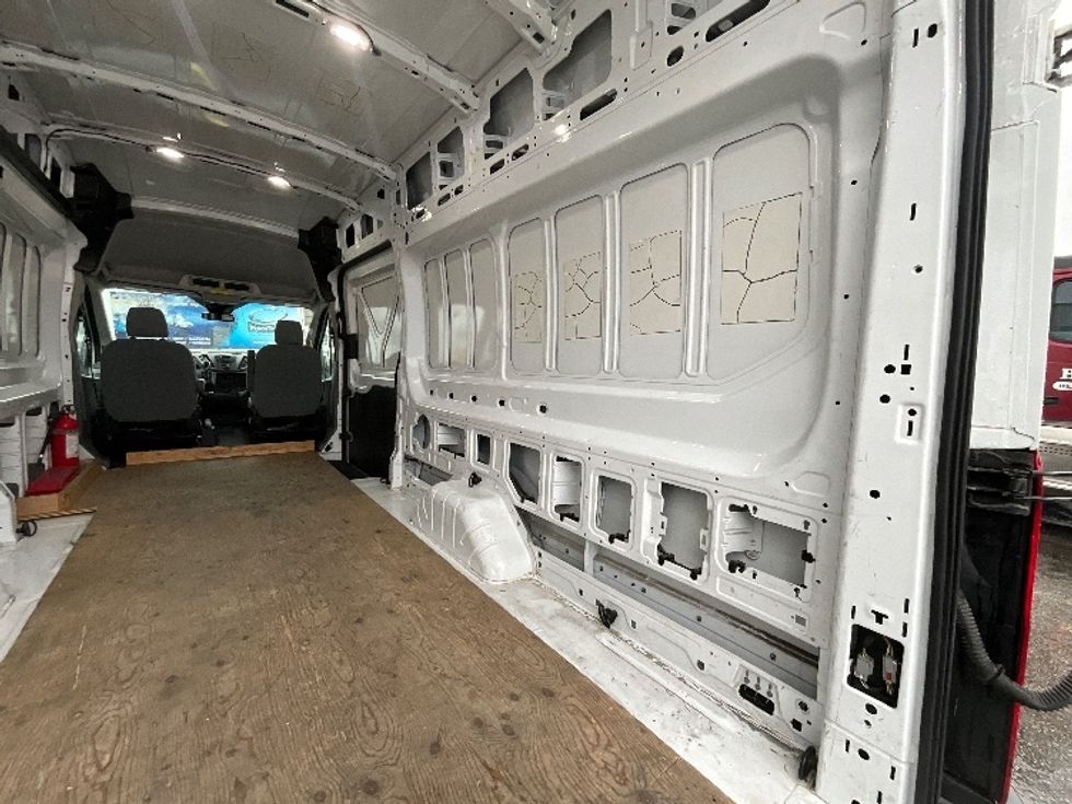 Cargo Van (Panel Van)-Light and Medium Duty Trucks-Ford-2019-Transit 250-Cambridge-ON-132,072\n\t\tkm-$ 38,500 - Image 10