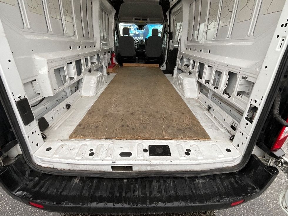 Cargo Van (Panel Van)-Light and Medium Duty Trucks-Ford-2019-Transit 250-Cambridge-ON-132,072\n\t\tkm-$ 38,500 - Image 8