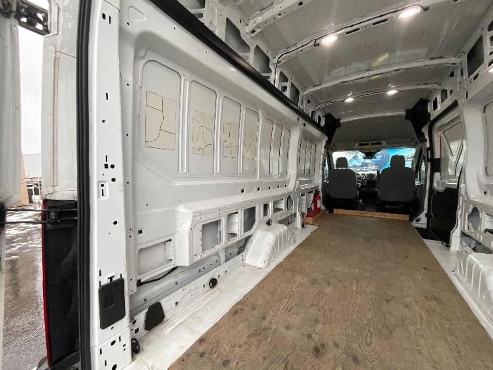 Cargo Van (Panel Van)-Light and Medium Duty Trucks-Ford-2019-Transit 250-Cambridge-ON-132,072\n\t\tkm-$ 38,500 - Image 9