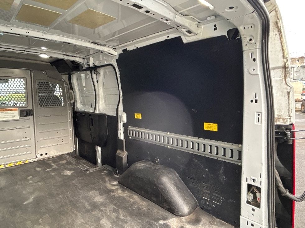 Cargo Van (Panel Van)-Light and Medium Duty Trucks-Ford-2019-Transit 250-Clackamas-OR-19,491\n\t\tmiles-$ 31,500 - Image 10