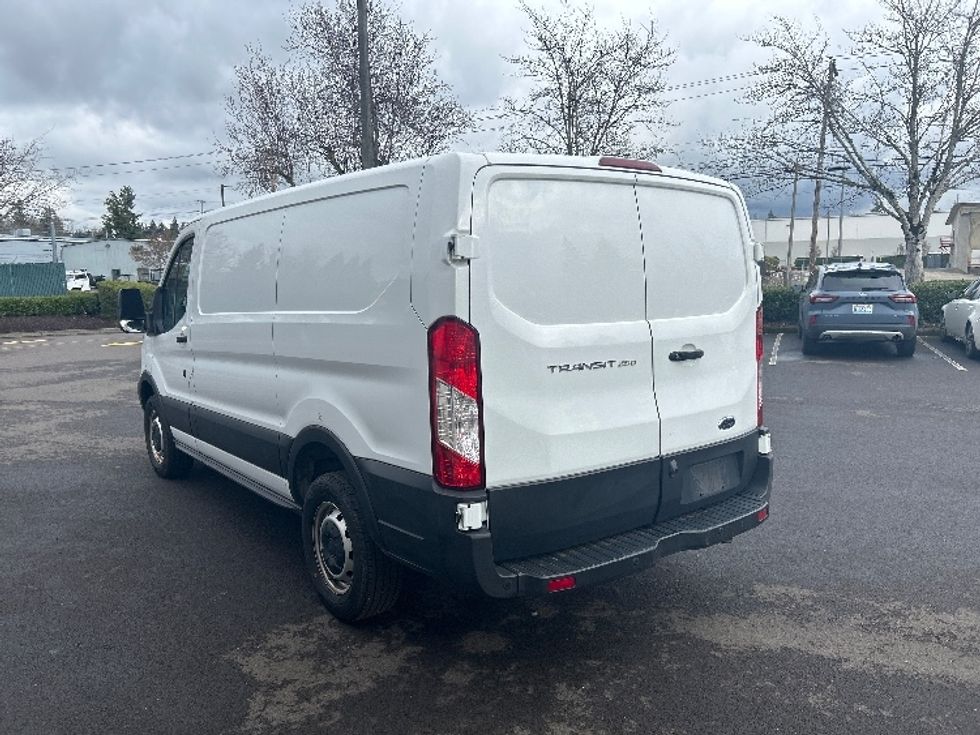 Cargo Van (Panel Van)-Light and Medium Duty Trucks-Ford-2019-Transit 250-Clackamas-OR-19,491\n\t\tmiles-$ 31,500 - Image 6