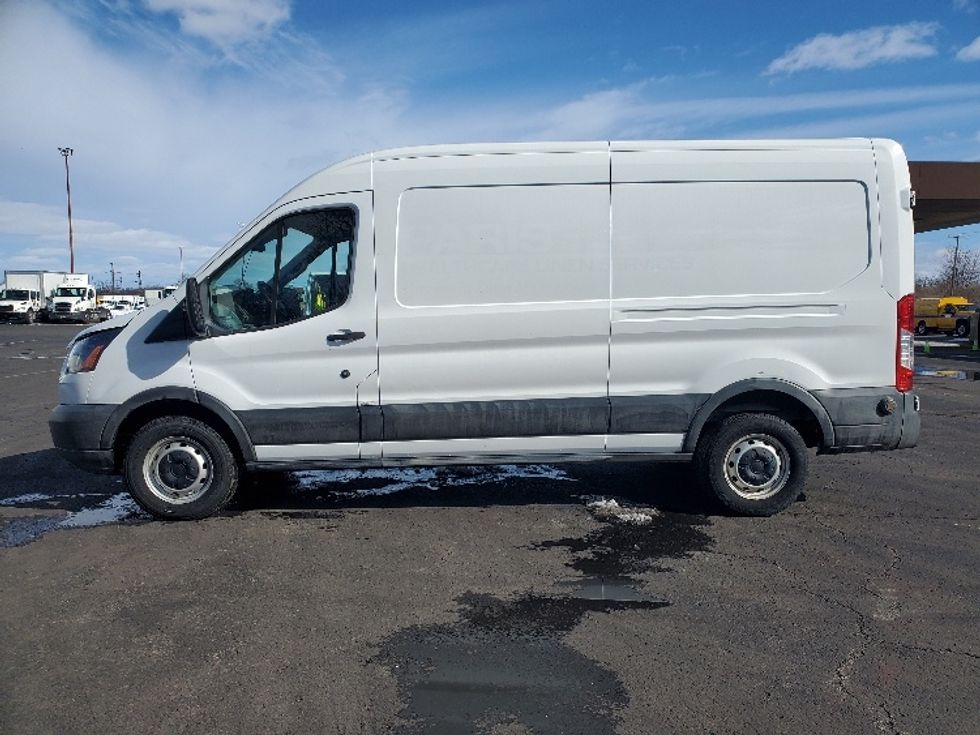 Cargo Van (Panel Van)-Light and Medium Duty Trucks-Ford-2019-Transit 250-Clearfield-PA-75,451\n\t\tmiles-$ 29,000 - Image 4