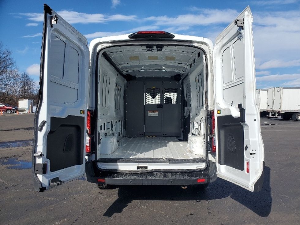 Cargo Van (Panel Van)-Light and Medium Duty Trucks-Ford-2019-Transit 250-Clearfield-PA-75,451\n\t\tmiles-$ 29,000 - Image 8