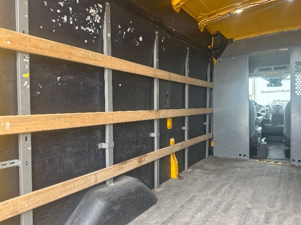 Cargo Van (Panel Van)-Light and Medium Duty Trucks-Ford-2019-Transit 250-Concord-ON-162,048\n\t\tkm-$ 37,500 - Image 11