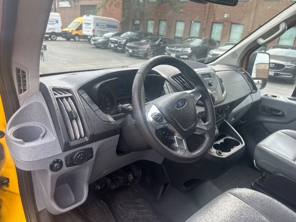Cargo Van (Panel Van)-Light and Medium Duty Trucks-Ford-2019-Transit 250-Concord-ON-162,048\n\t\tkm-$ 37,500 - Image 17
