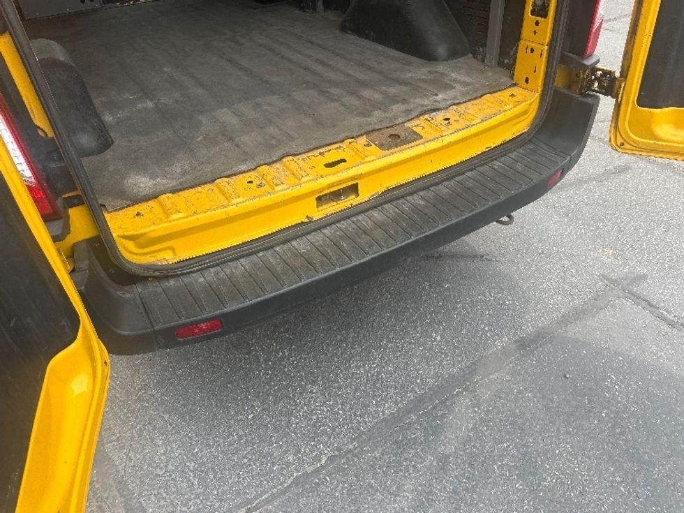 Cargo Van (Panel Van)-Light and Medium Duty Trucks-Ford-2019-Transit 250-Concord-ON-162,048\n\t\tkm-$ 37,500 - Image 9