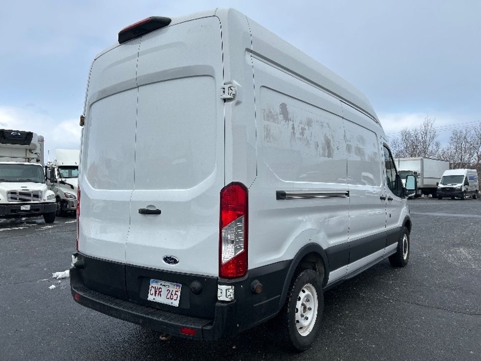 Cargo Van (Panel Van)-Light and Medium Duty Trucks-Ford-2019-Transit 250-Dartmouth-NS-150,921\n\t\tkm-$ 43,500 - Image 12