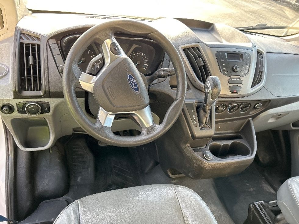 Cargo Van (Panel Van)-Light and Medium Duty Trucks-Ford-2019-Transit 250-Dartmouth-NS-150,921\n\t\tkm-$ 43,500 - Image 14