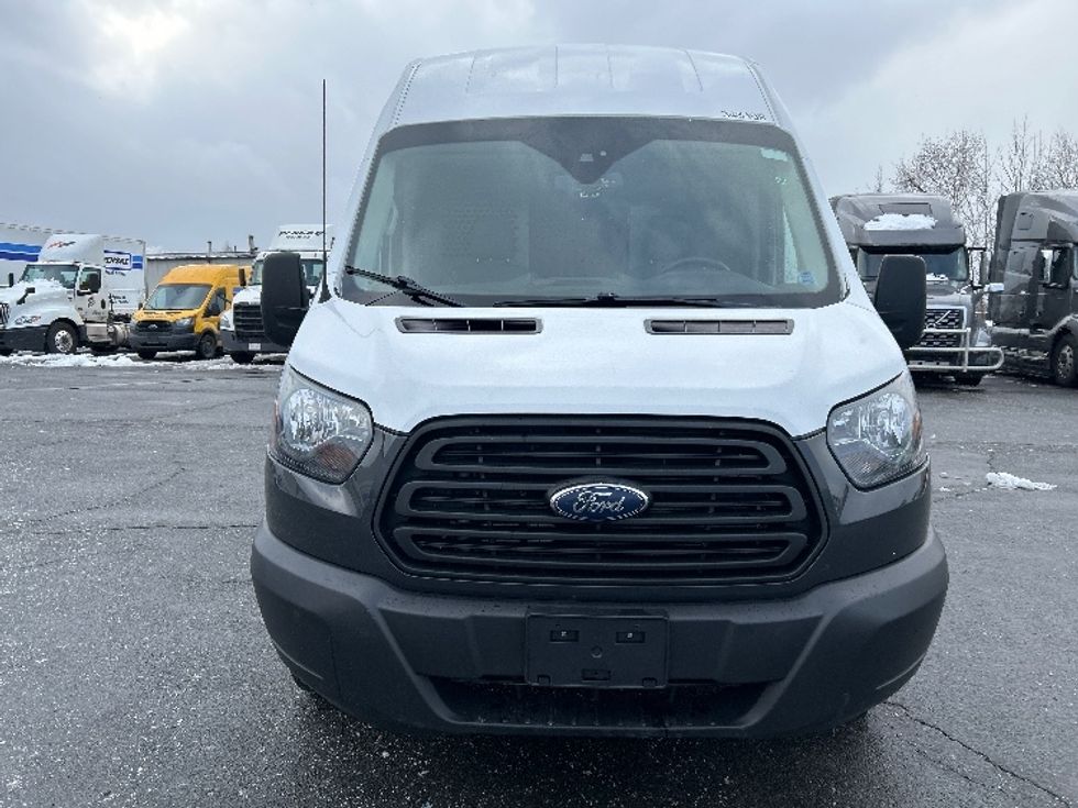 Cargo Van (Panel Van)-Light and Medium Duty Trucks-Ford-2019-Transit 250-Dartmouth-NS-150,921\n\t\tkm-$ 43,500 - Image 2