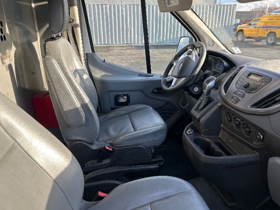 Cargo Van (Panel Van)-Light and Medium Duty Trucks-Ford-2019-Transit 250-Dartmouth-NS-150,921\n\t\tkm-$ 43,500 - Image 21
