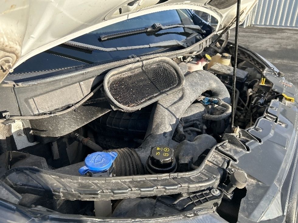 Cargo Van (Panel Van)-Light and Medium Duty Trucks-Ford-2019-Transit 250-Dartmouth-NS-150,921\n\t\tkm-$ 43,500 - Image 22