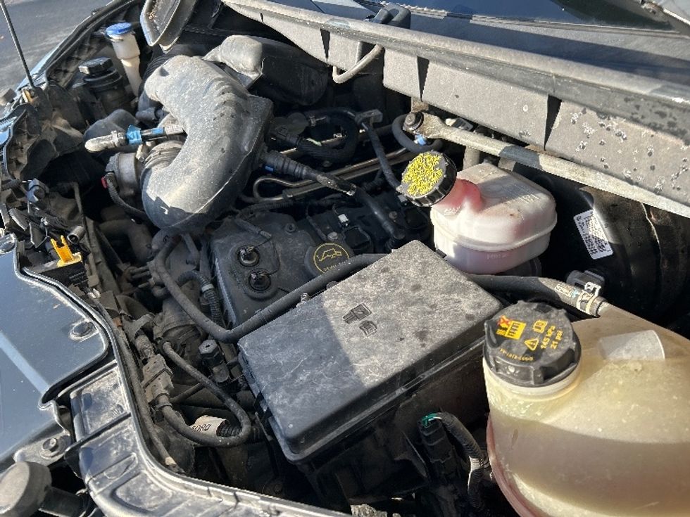 Cargo Van (Panel Van)-Light and Medium Duty Trucks-Ford-2019-Transit 250-Dartmouth-NS-150,921\n\t\tkm-$ 43,500 - Image 23