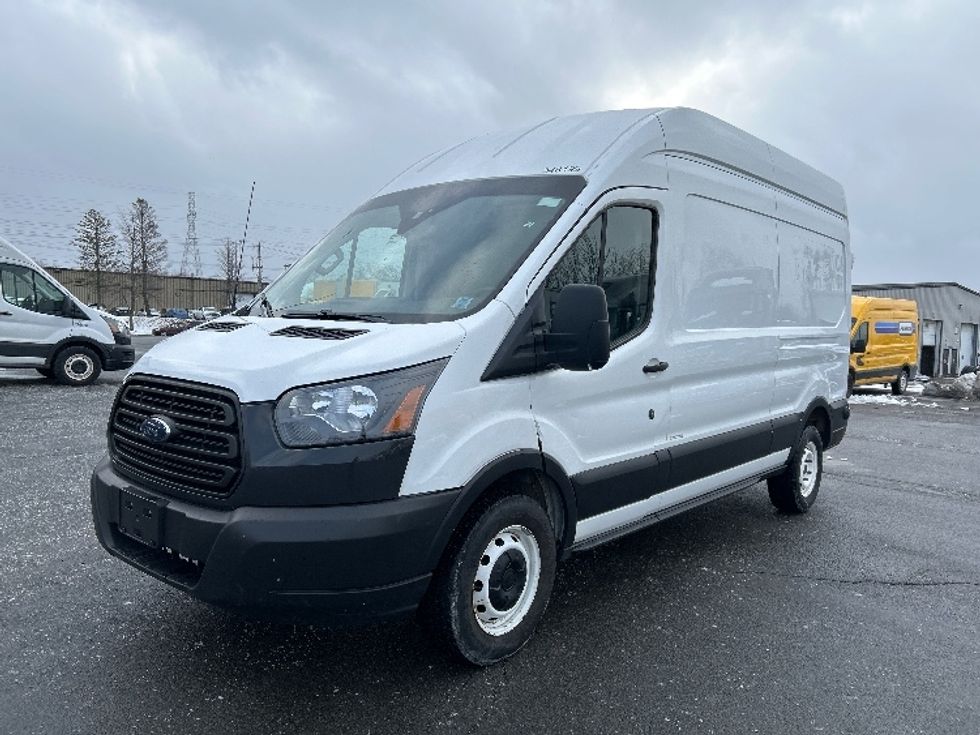 Cargo Van (Panel Van)-Light and Medium Duty Trucks-Ford-2019-Transit 250-Dartmouth-NS-150,921\n\t\tkm-$ 43,500 - Image 3