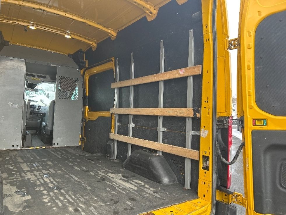 Cargo Van (Panel Van)-Light and Medium Duty Trucks-Ford-2019-Transit 250-Dartmouth-NS-187,766\n\t\tkm-$ 36,500 - Image 12