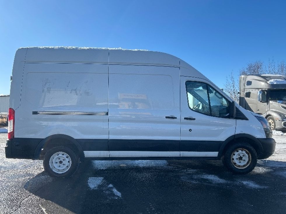 Cargo Van (Panel Van)-Light and Medium Duty Trucks-Ford-2019-Transit 250-Dartmouth-NS-198,413\n\t\tkm-$ 40,250 - Image 15