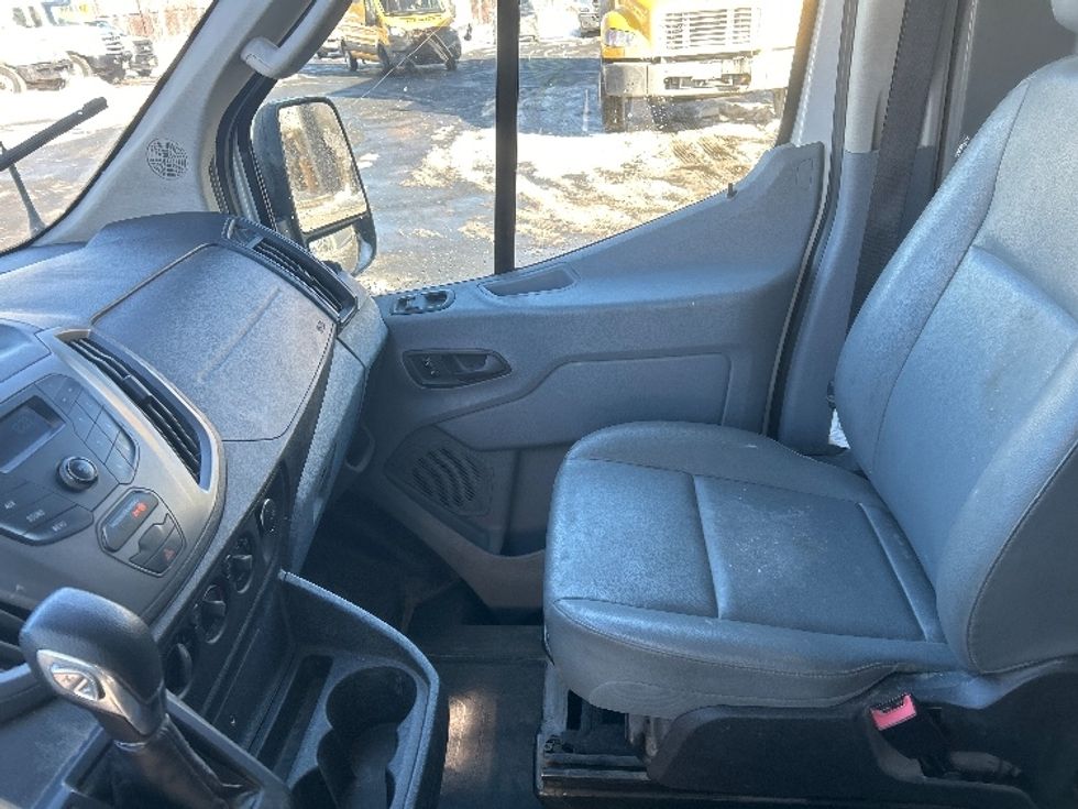 Cargo Van (Panel Van)-Light and Medium Duty Trucks-Ford-2019-Transit 250-Dartmouth-NS-198,413\n\t\tkm-$ 40,250 - Image 19