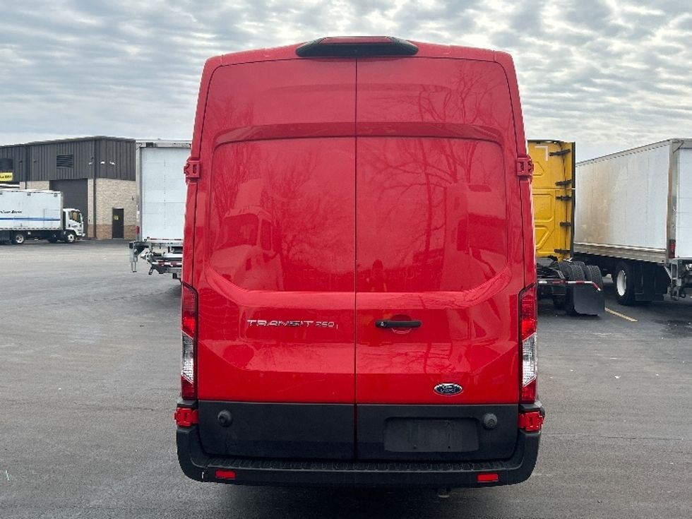 Cargo Van (Panel Van)-Light and Medium Duty Trucks-Ford-2019-Transit 250-East Chicago-IN-153,792\n\t\tmiles-$ 22,500 - Image 6