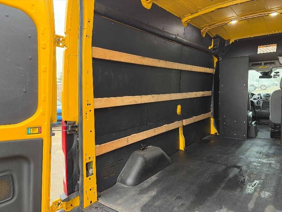 Cargo Van (Panel Van)-Light and Medium Duty Trucks-Ford-2019-Transit 250-Gahanna-OH-124,162\n\t\tmiles-$ 27,750 - Image 11