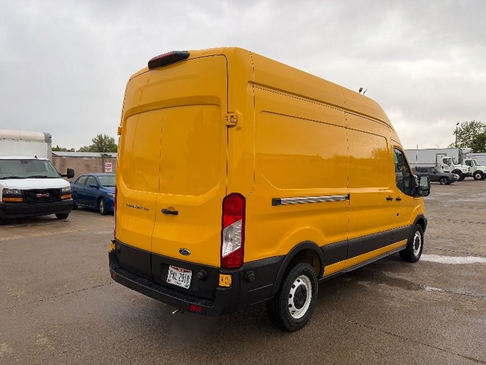 Cargo Van (Panel Van)-Light and Medium Duty Trucks-Ford-2019-Transit 250-Gahanna-OH-124,162\n\t\tmiles-$ 27,750 - Image 13