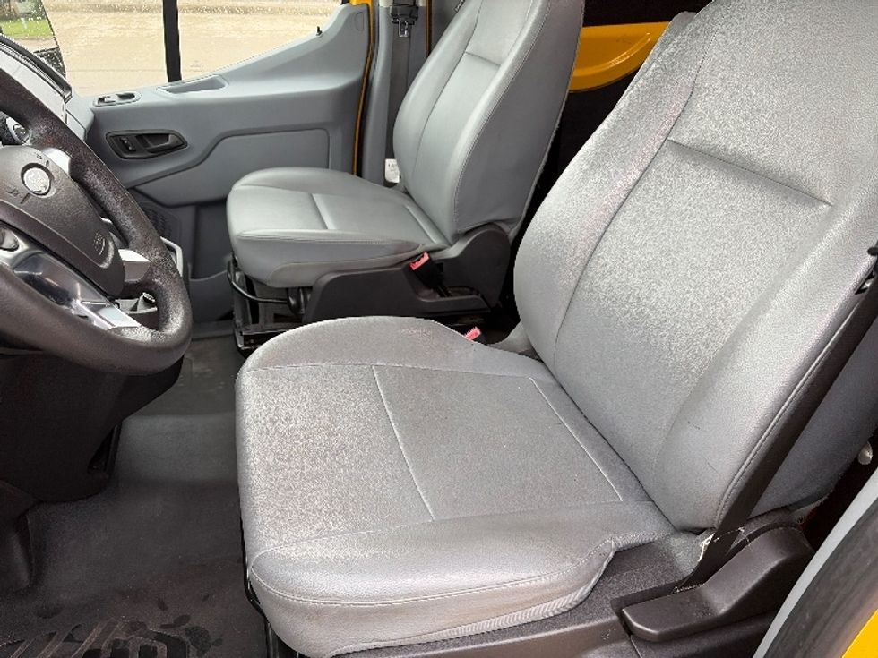 Cargo Van (Panel Van)-Light and Medium Duty Trucks-Ford-2019-Transit 250-Gahanna-OH-124,162\n\t\tmiles-$ 27,750 - Image 17