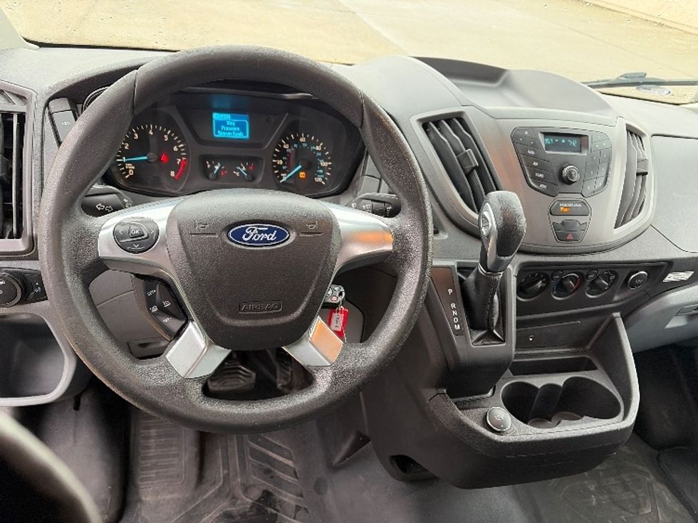 Cargo Van (Panel Van)-Light and Medium Duty Trucks-Ford-2019-Transit 250-Gahanna-OH-124,162\n\t\tmiles-$ 27,750 - Image 18
