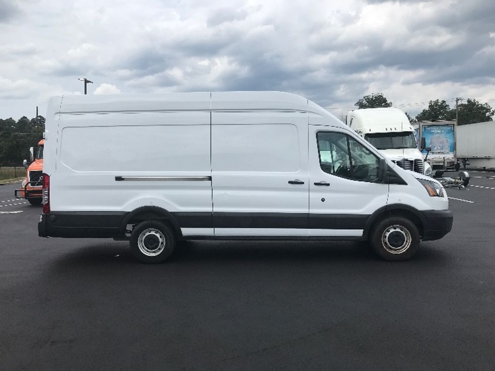 2019 Ford Transit photo 11