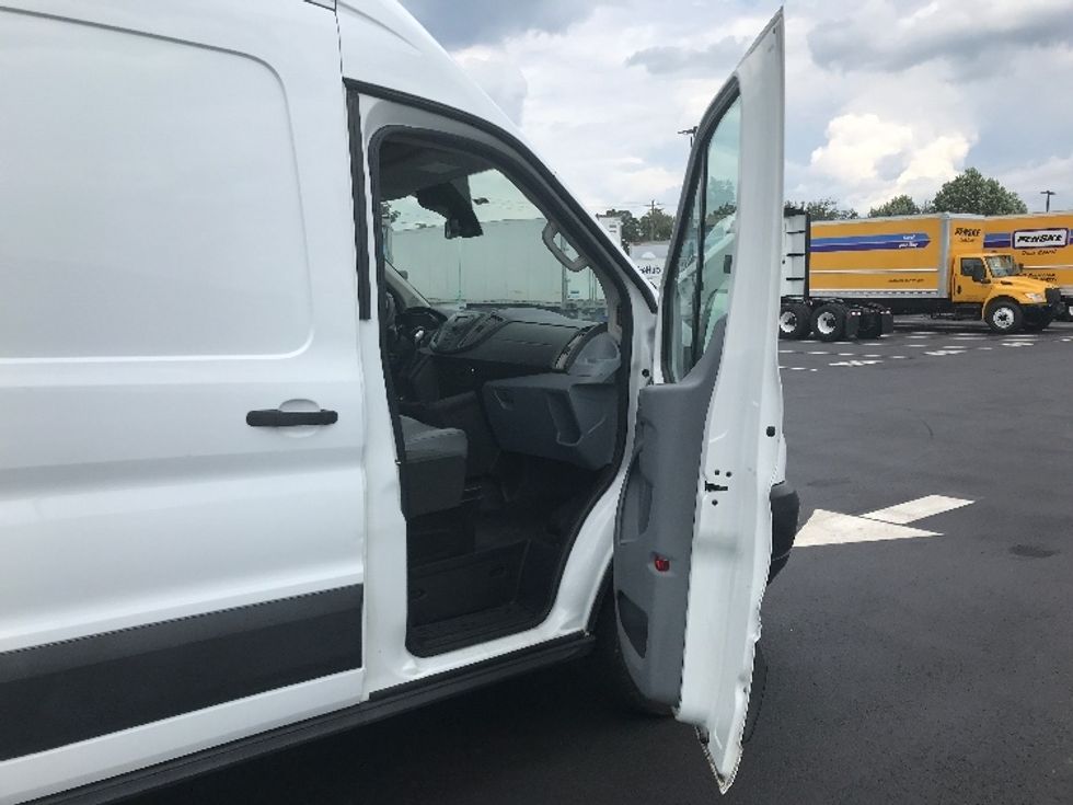 2019 Ford Transit photo 15