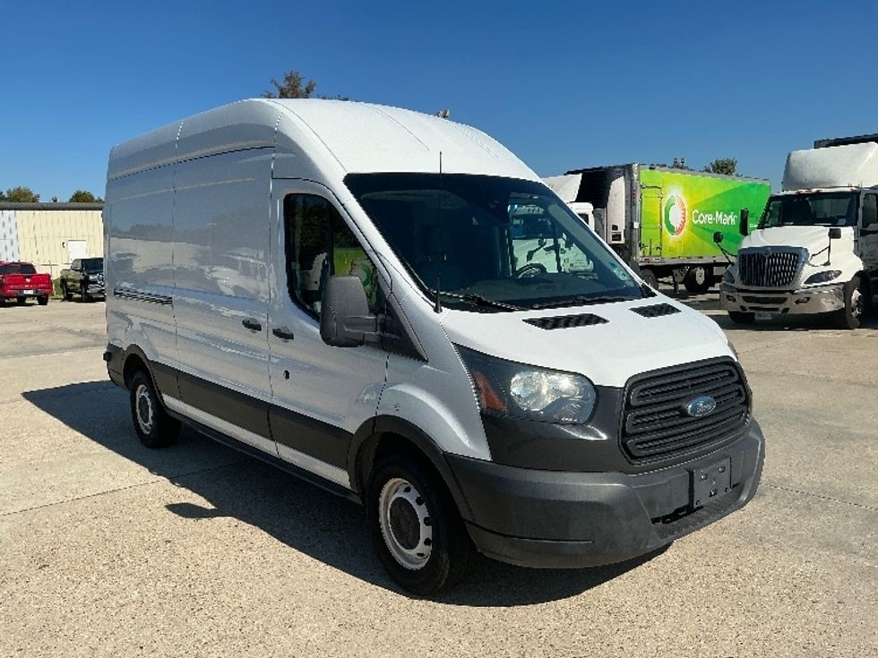 Cargo Van (Panel Van)-Light and Medium Duty Trucks-Ford-2019-Transit 250-Hammond-LA-36,672\n\t\tmiles-$ 42,000 - Image 1