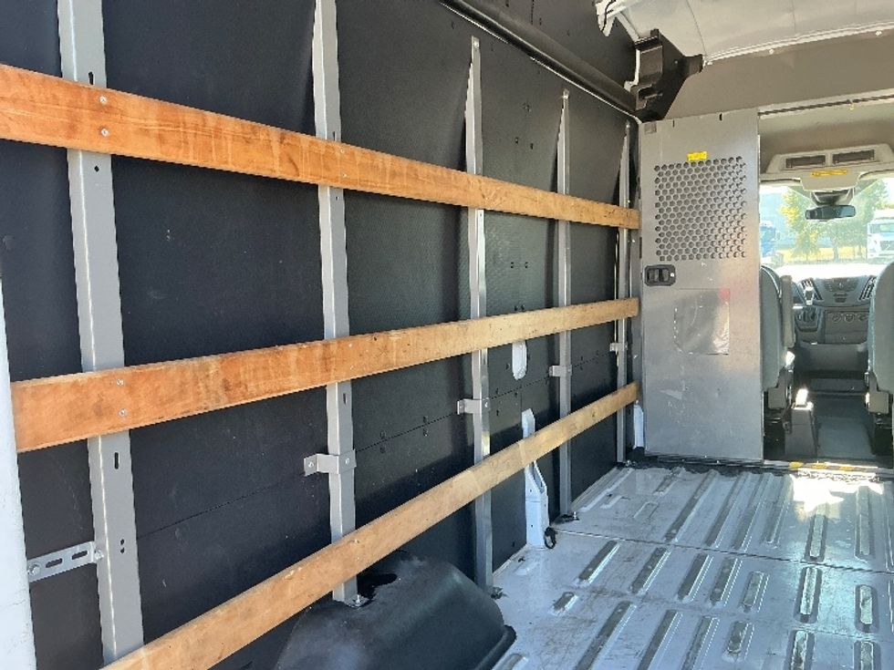 Cargo Van (Panel Van)-Light and Medium Duty Trucks-Ford-2019-Transit 250-Hammond-LA-36,672\n\t\tmiles-$ 42,000 - Image 10