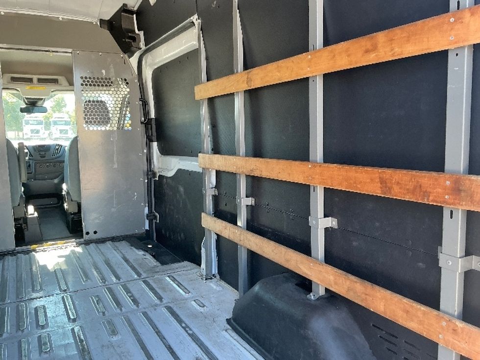 Cargo Van (Panel Van)-Light and Medium Duty Trucks-Ford-2019-Transit 250-Hammond-LA-36,672\n\t\tmiles-$ 42,000 - Image 11