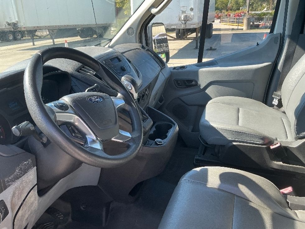 Cargo Van (Panel Van)-Light and Medium Duty Trucks-Ford-2019-Transit 250-Hammond-LA-36,672\n\t\tmiles-$ 42,000 - Image 16