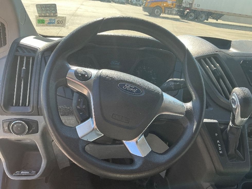 Cargo Van (Panel Van)-Light and Medium Duty Trucks-Ford-2019-Transit 250-Hammond-LA-36,672\n\t\tmiles-$ 42,000 - Image 17
