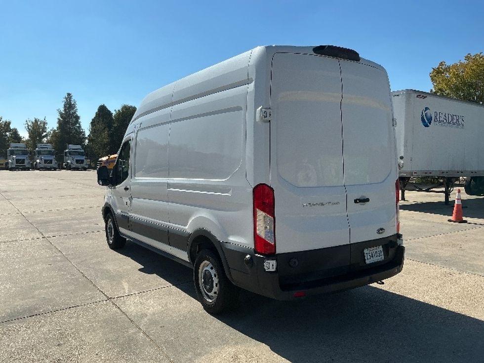 Cargo Van (Panel Van)-Light and Medium Duty Trucks-Ford-2019-Transit 250-Hammond-LA-36,672\n\t\tmiles-$ 42,000 - Image 6