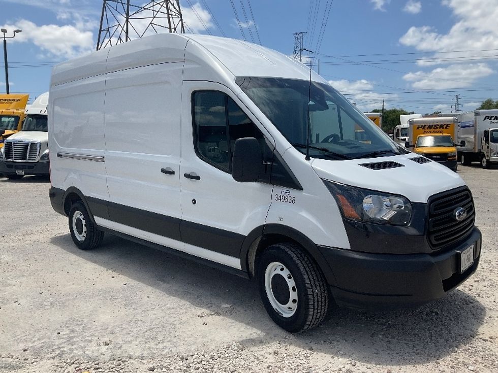 Used Cargo Vans for Sale in TX Penske Used Trucks