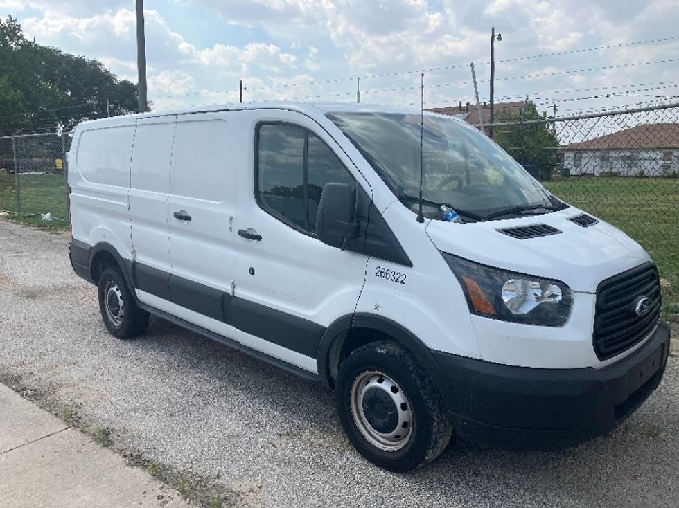 Used Cargo Vans for Sale in TX Penske Used Trucks